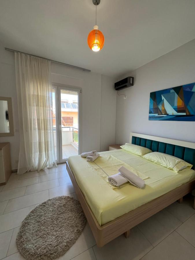 The Blue Horizon Otel Radhimë Dış mekan fotoğraf