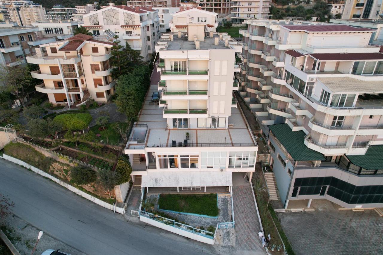 The Blue Horizon Otel Radhimë Dış mekan fotoğraf