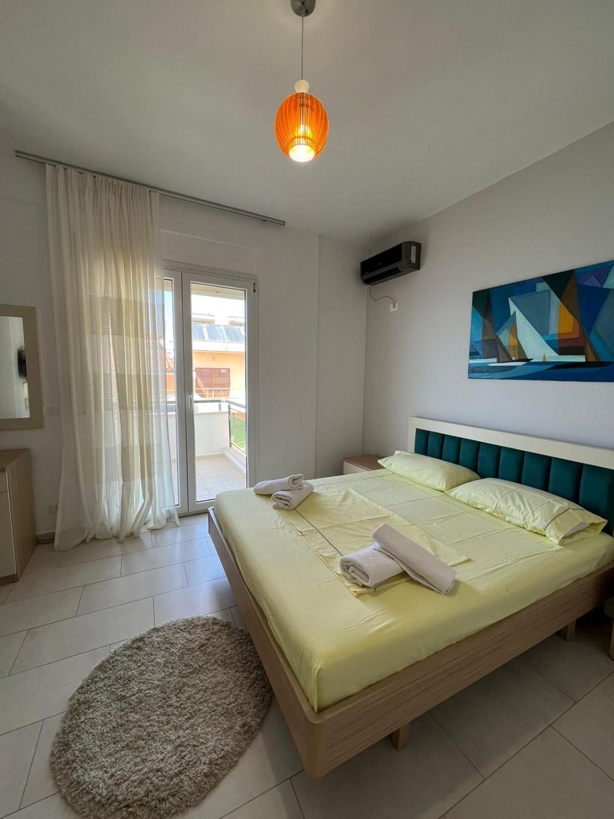 The Blue Horizon Otel Radhimë Dış mekan fotoğraf