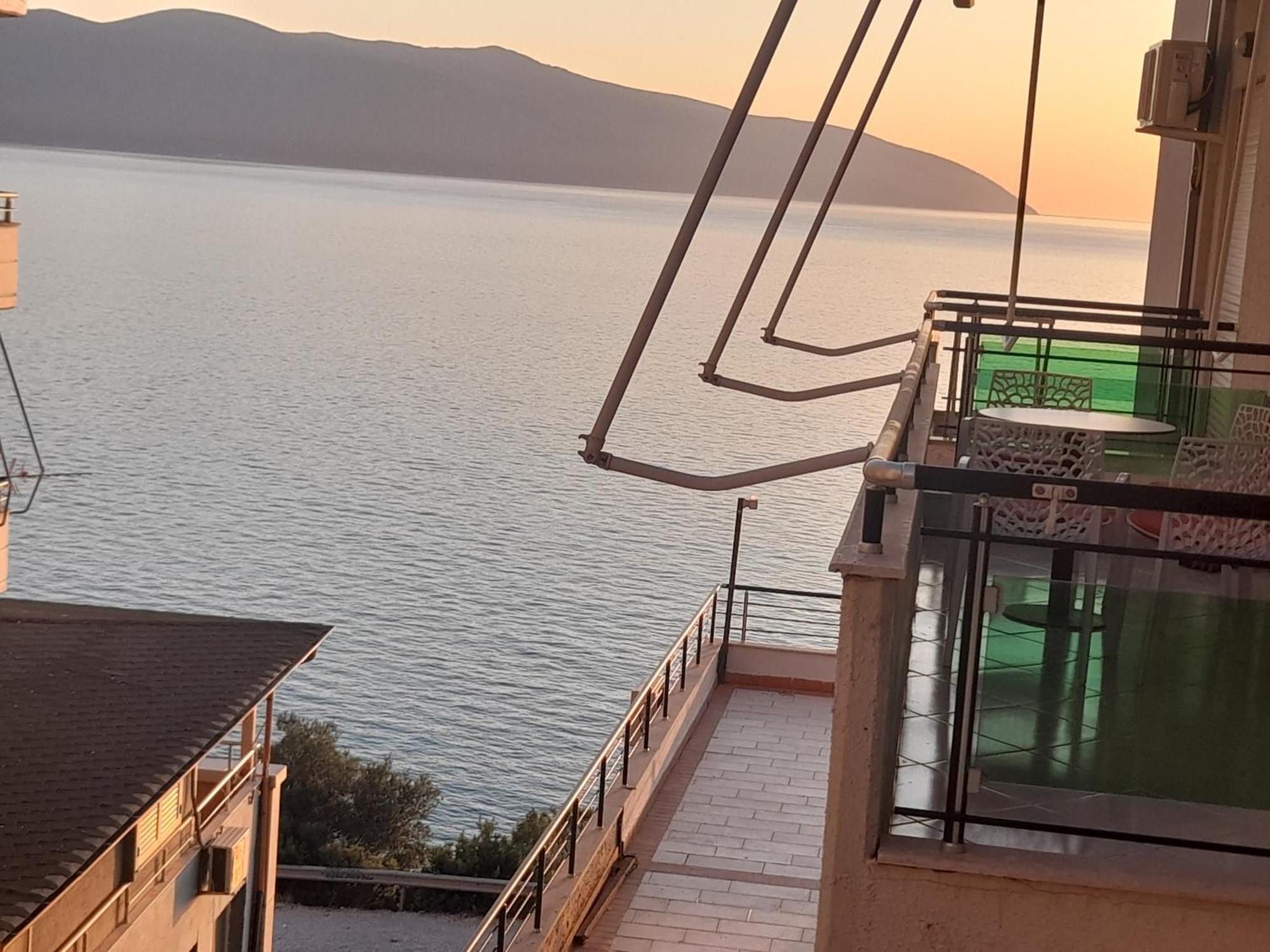 The Blue Horizon Otel Radhimë Oda fotoğraf