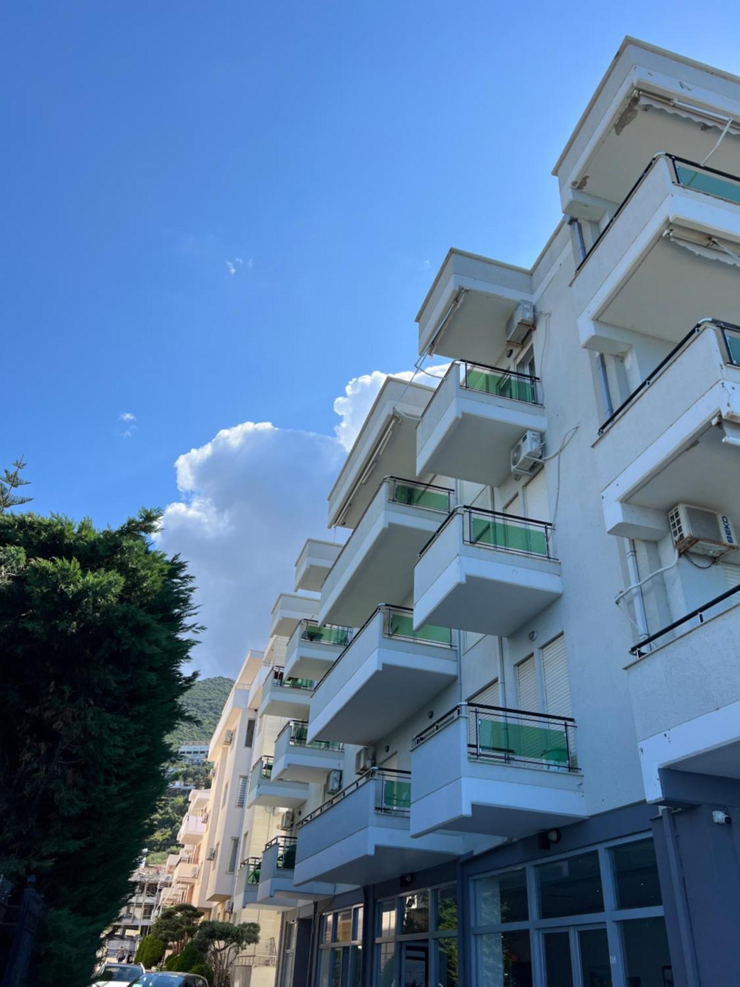 The Blue Horizon Otel Radhimë Dış mekan fotoğraf