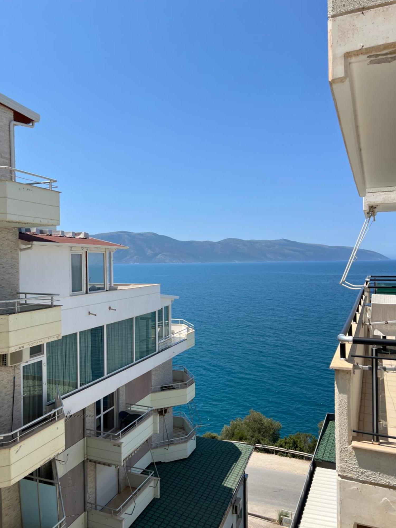 The Blue Horizon Otel Radhimë Dış mekan fotoğraf